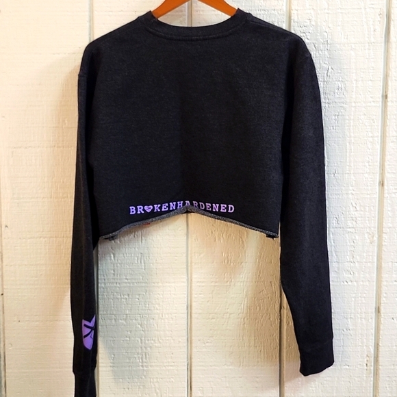 "Happy Pills" Women's Heather Gray Cropped Sweatshirt Purple "Brokenhardened" S - Picture 4 of 8